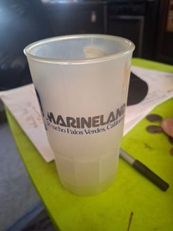 MARINELAND  OF THE PACIFIC  PLASTIC  MUG