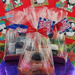 Bath & Bodyworks Travel Set $13/ea