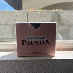Paradoxe Prada Perfume