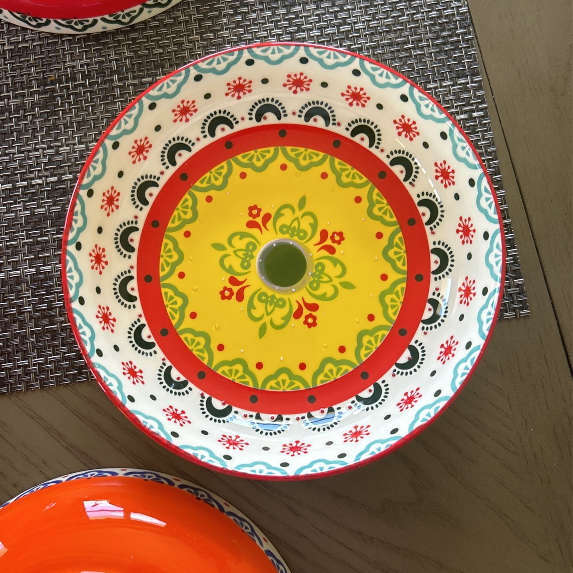 Beautiful 6 Soup Bowls