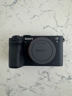 Sony A7C II Full Frame Camera Body – Excellent Condition