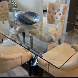 Dinning Table 4 Chairs