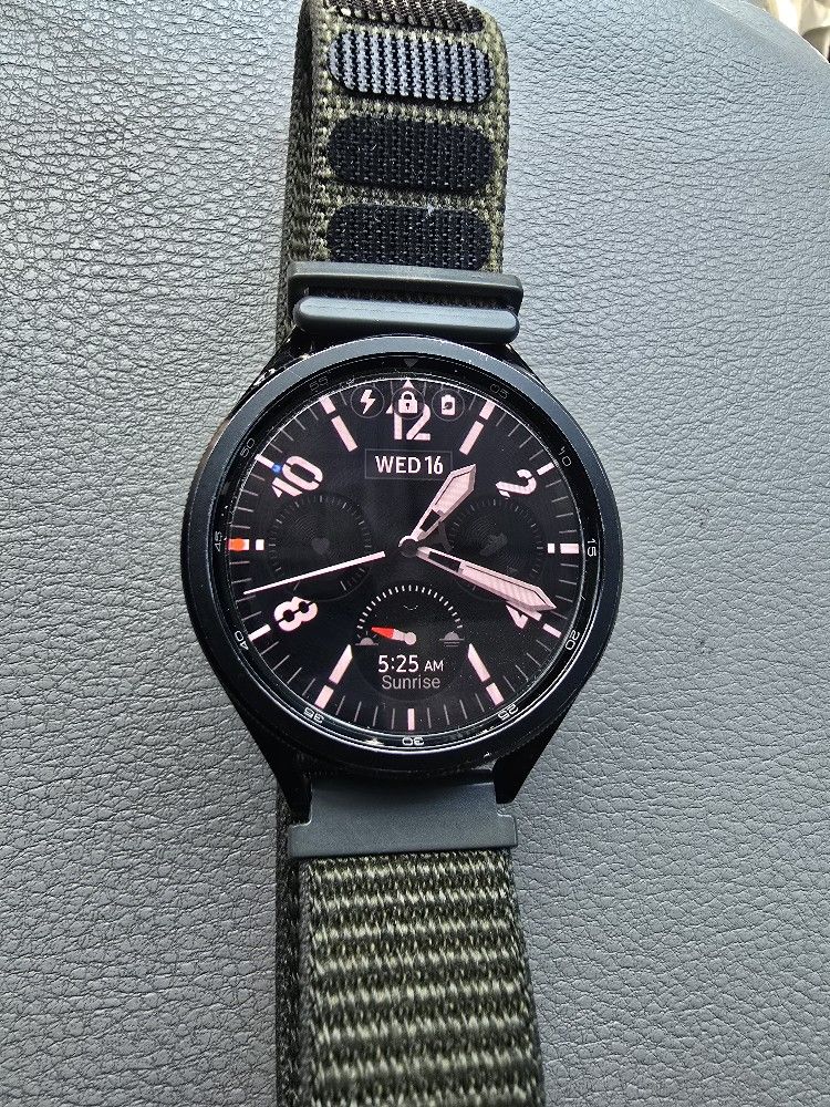 Samsung 6 47mm Watch in Excellent Condition