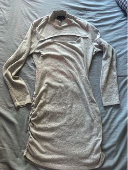 Alison Andrews gray long-sleeve mini dress