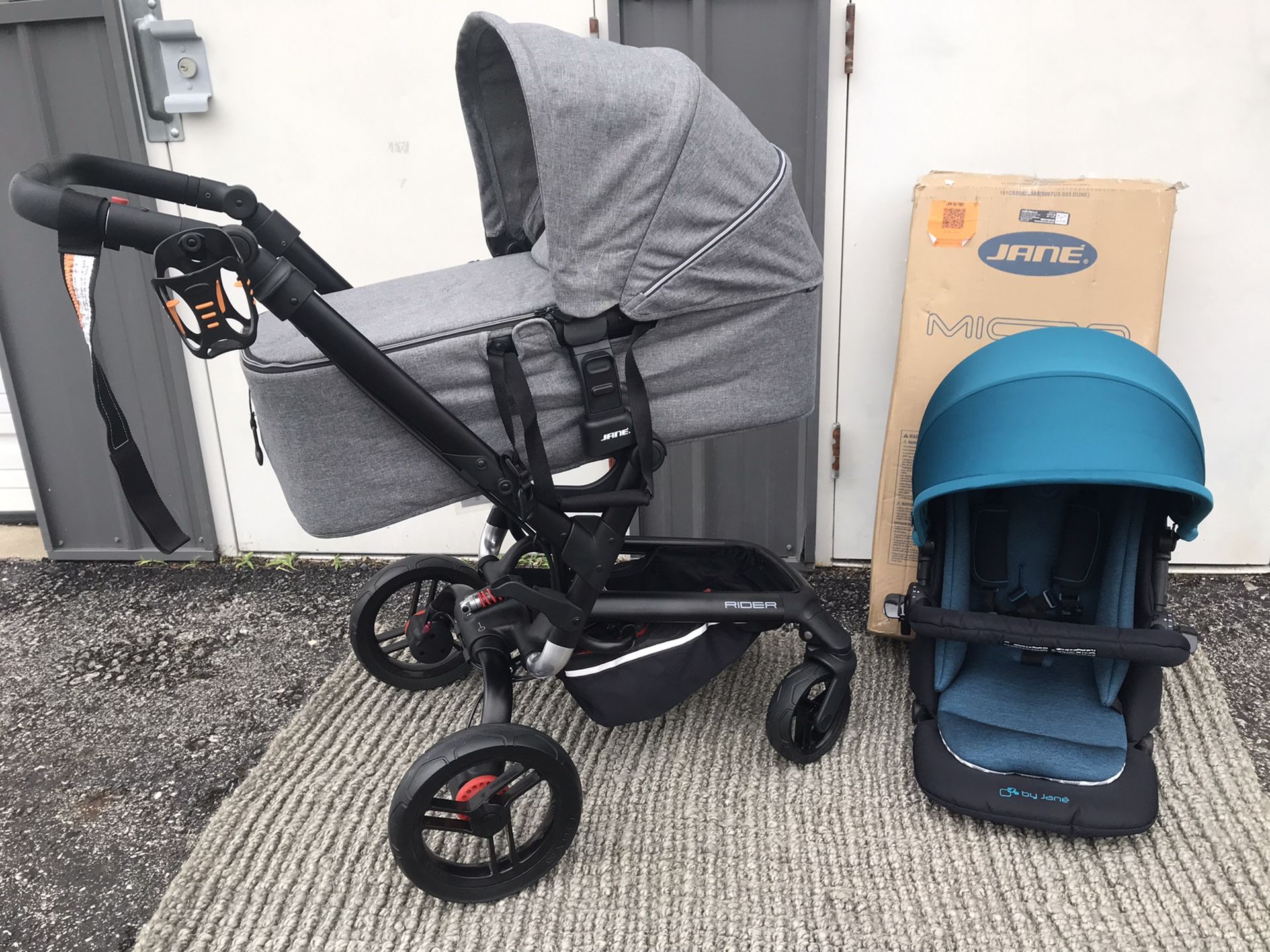 Jane micro luxury stroller with bassinet