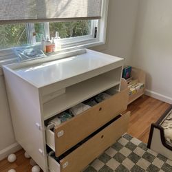 Non Toxic Baby Changing Table/Dresser