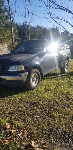 2001 Ford F150 stepside Trans & Chase 