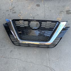 2019-2021 Nissan Altima Front Bumper Grille