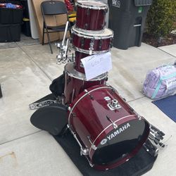 Yamaha Drum Set 