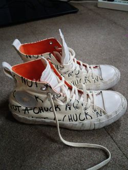 Creamy white chuck Converse sneakers