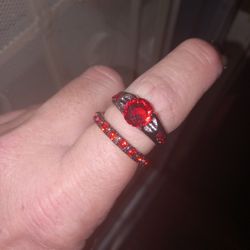 Nice Red Stone Ring Set