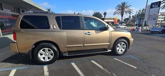 2004 Nissan Armada