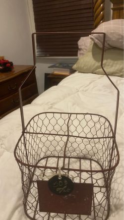 Metal basket decor. 5.00