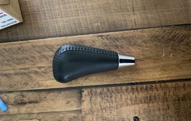 09 Tacoma Shift Knob