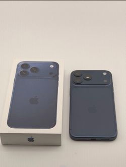 Apple iPhone 17 Pro - 256 GB - Deep Blue (Unlocked) Open Box