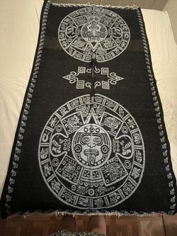 Azteca Calender Poncho/Gananes