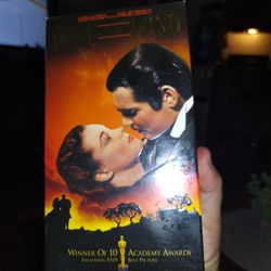 CLASSIC COLLECTIBLE "Gone With The Wind"2-Tape VHS Set