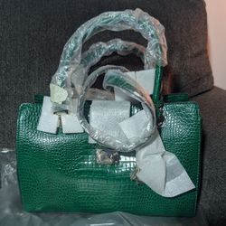 Guess Purse 