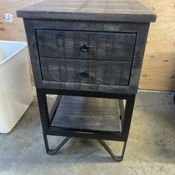 Night stand / End Tables 