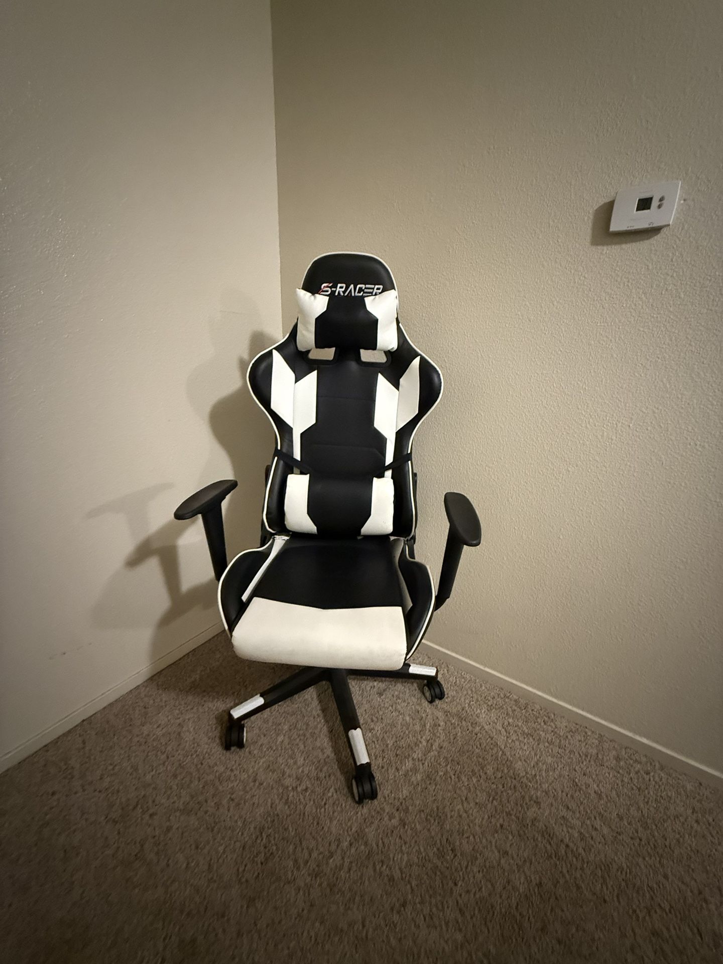 S Racer Gaming Chair