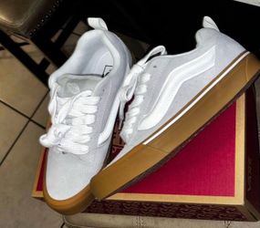 New Vans Knu-Skool