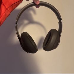 Beats Studio Pro Noise Cancellation Deep Brown