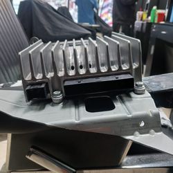 2014 Mercedes Benz C 300. E350  Use Music Amplifier OEM. $300 