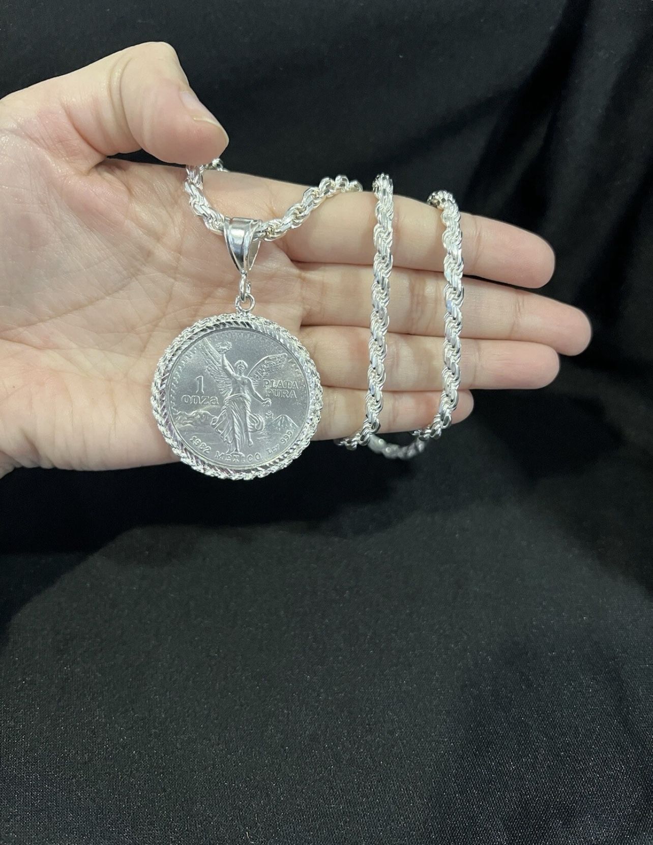 925 Sterling Silver Bezel Silver Mexico 1 Oz Libertad CENTENARIO & Rope Chain