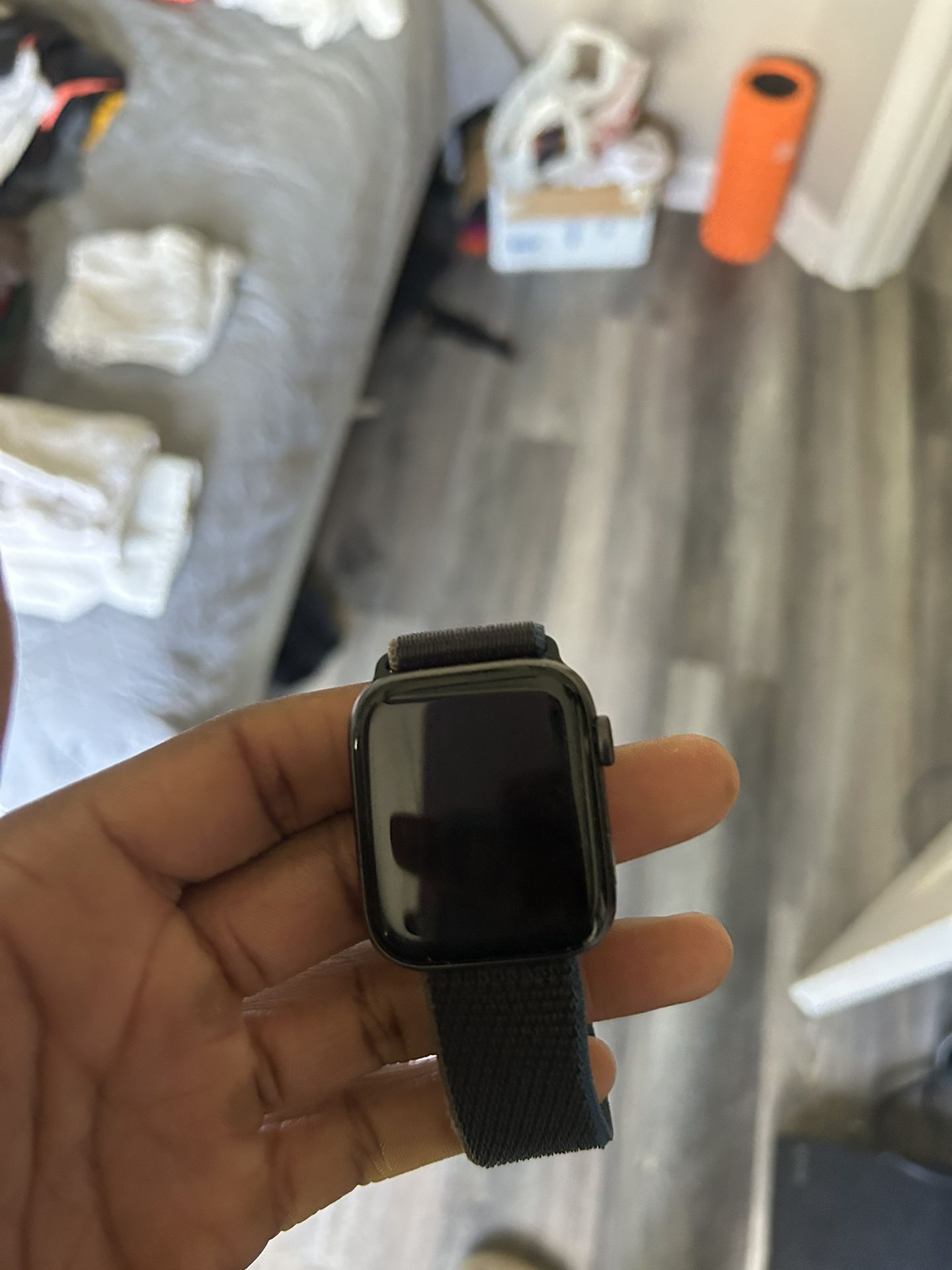 Apple Watch With Charger