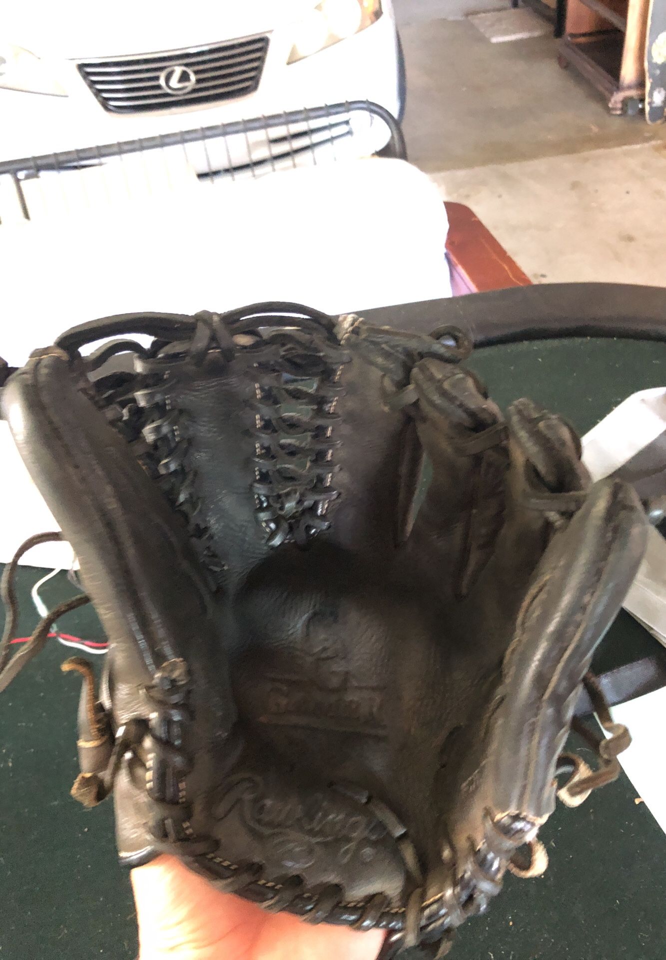 Rawlings glove