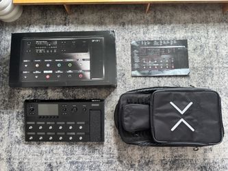 NEW Line 6 Helix Floor w/ padded backpack case