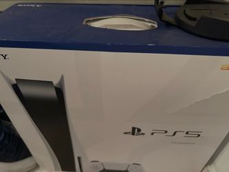 PlayStation 5 great condition with one extra game of your choice
