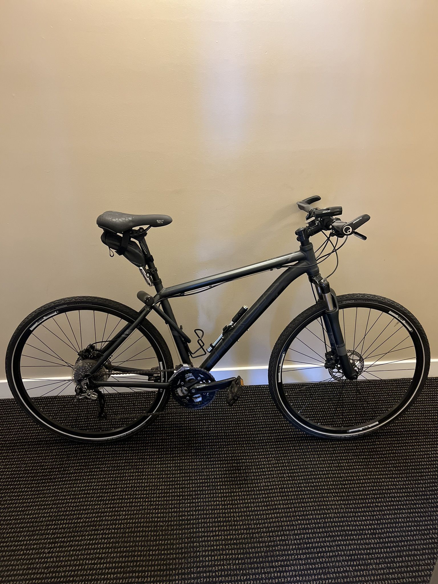 Trek 8.5 DS Bike M Size for Sale in Chicago, IL - OfferUp