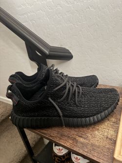 Yeezy 350 Pirate Black Size 12