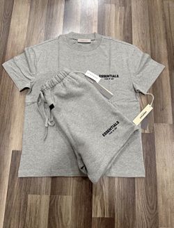 Essentials set