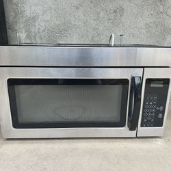 Whirlpool 1.6 cu. ft. Microwave-Range Hood Combination