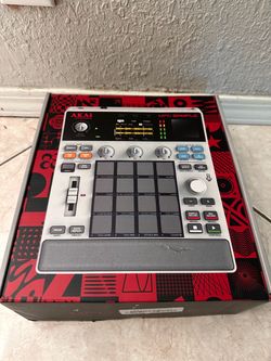 Akai Professional MPC Sample