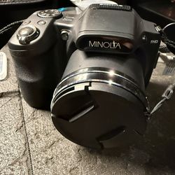 Minolta MN35z Camera
