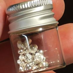 999 Silver Glass Jar With 2g Pure Silver Shot Inside