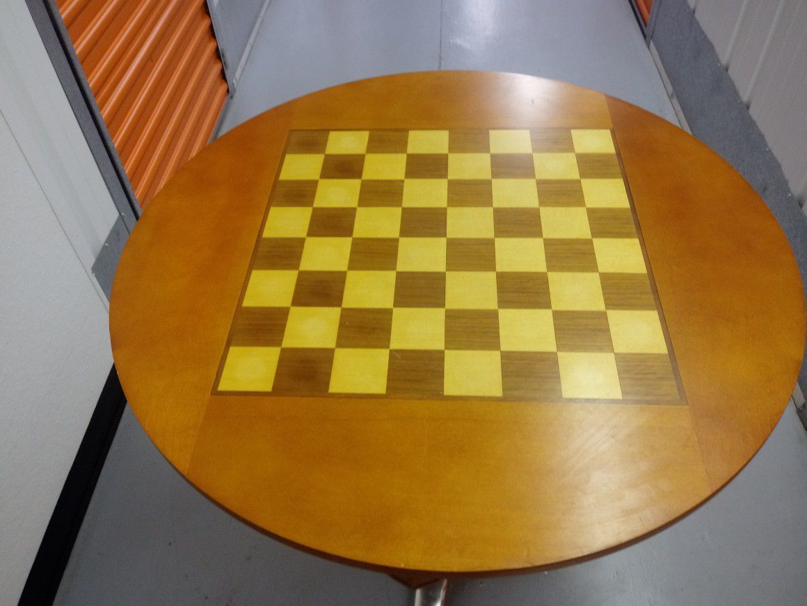 Chess table - board game