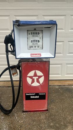 1971 Southwest Model 1 Gulf Oil Company - Texaco Branded Vintage Gas Pump