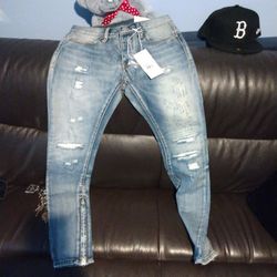 Mnml Size 28