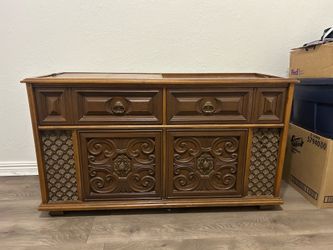 Vintage Magnavox Astro-Sonic Stereo Console - **Works Perfect**