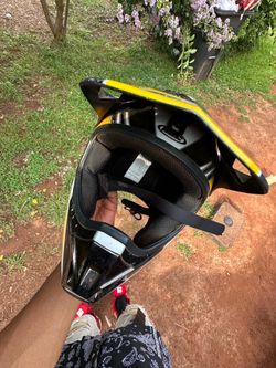 Dirt bike helmet