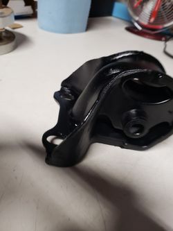 1998 -2001 Acura integra Transmission mount
