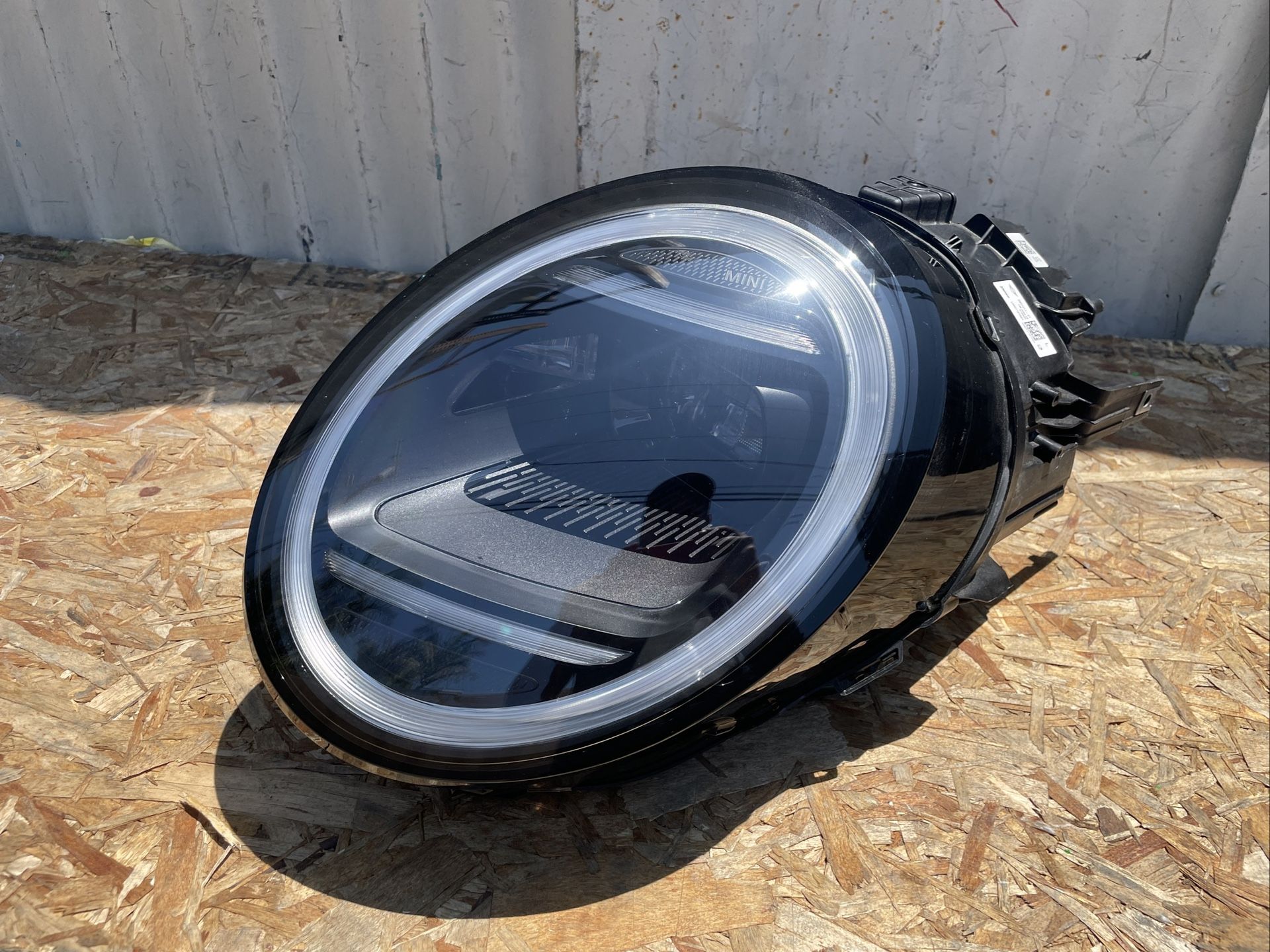2025 Mini Cooper Driver Side Left Headlight 5B(contact info removed) OEM
