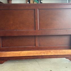 Queen Size Sleigh Bed Frame