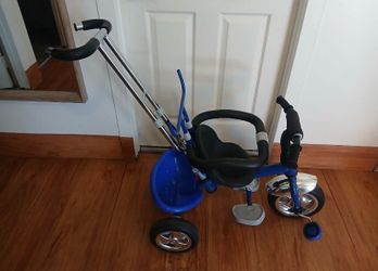 Kids tricycle