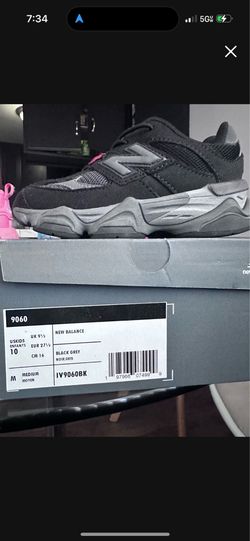 New Balance 9060 Toddler Sneakers Size 10