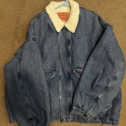 Levi’s Sherpa Jacket Size XXL